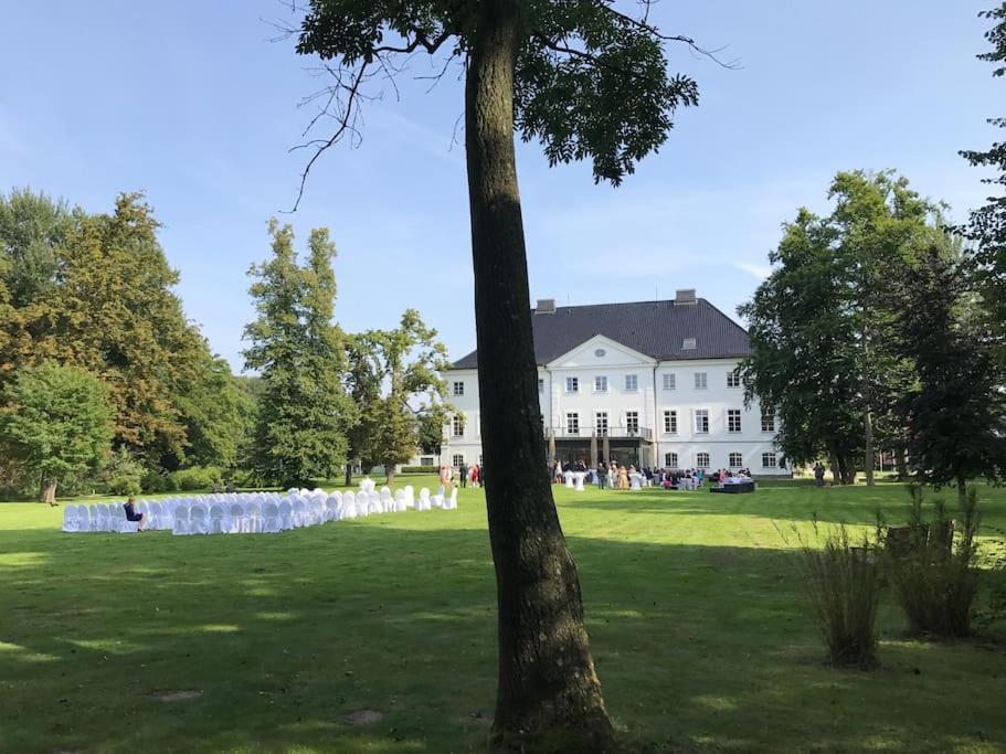 Stilvolles Reetdachhaus Coastline An Der Ostsee Groß Schwansee المظهر الخارجي الصورة